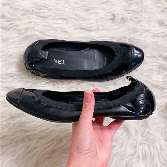 CHANEL Shoes - Chanel Black Patent Leather Ballet Flats 39